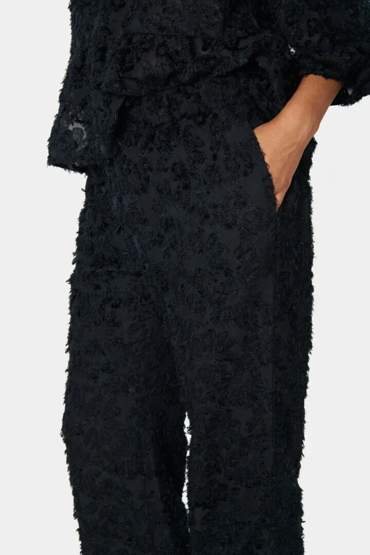 BLACK FLORAL CUT OUT LACE PANT