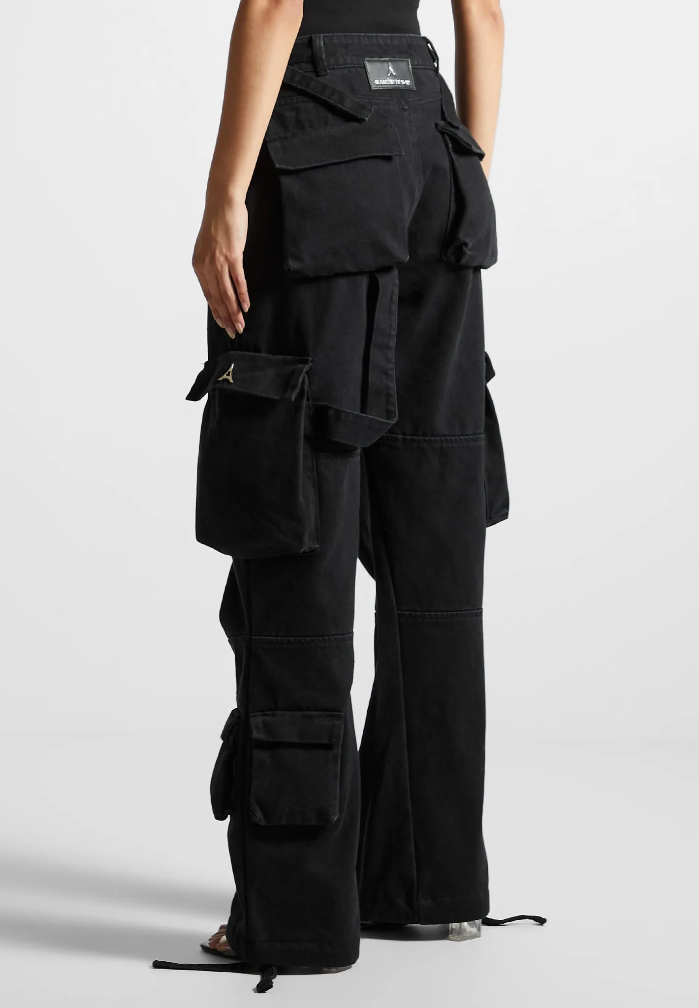 Mid Rise Cargo Pants - Black