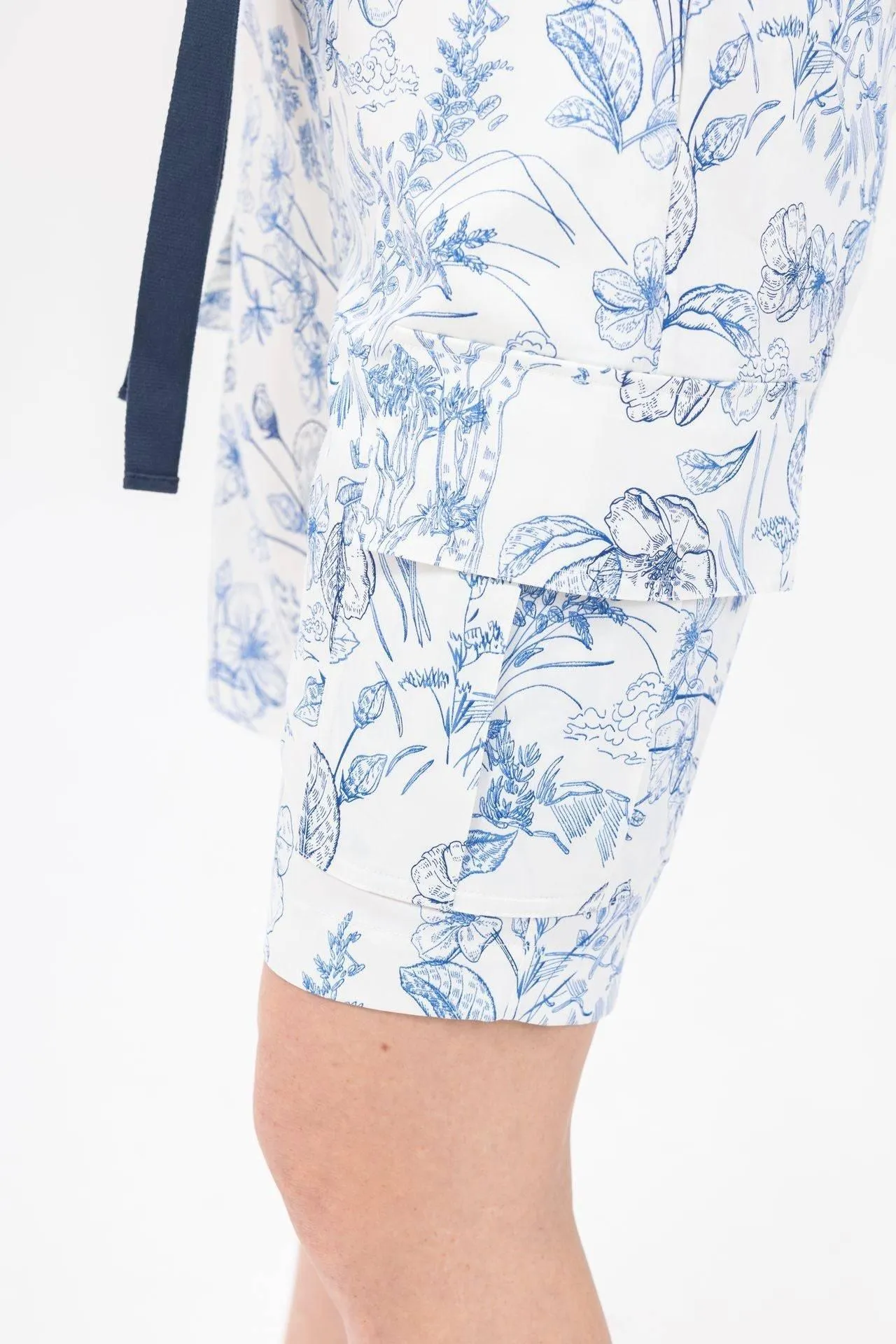 Patterned Relax Cargo Shorts