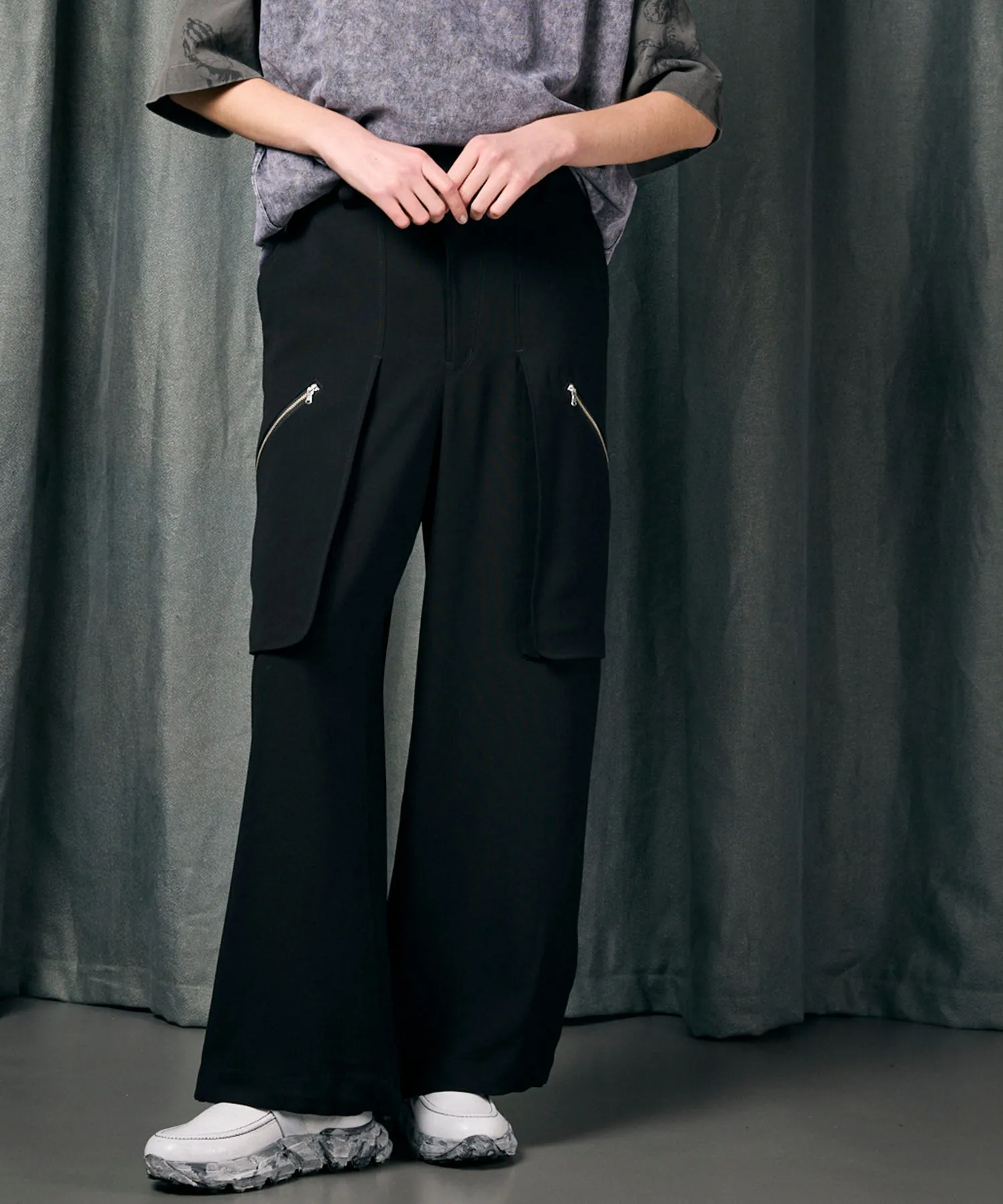 Wrap Cut Wide Cargo Pants